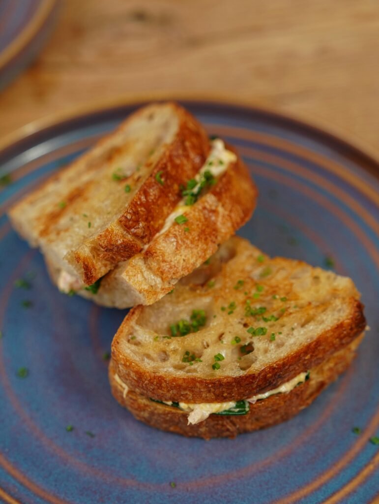 Roasted Toast with Scrambled Eggs Inside